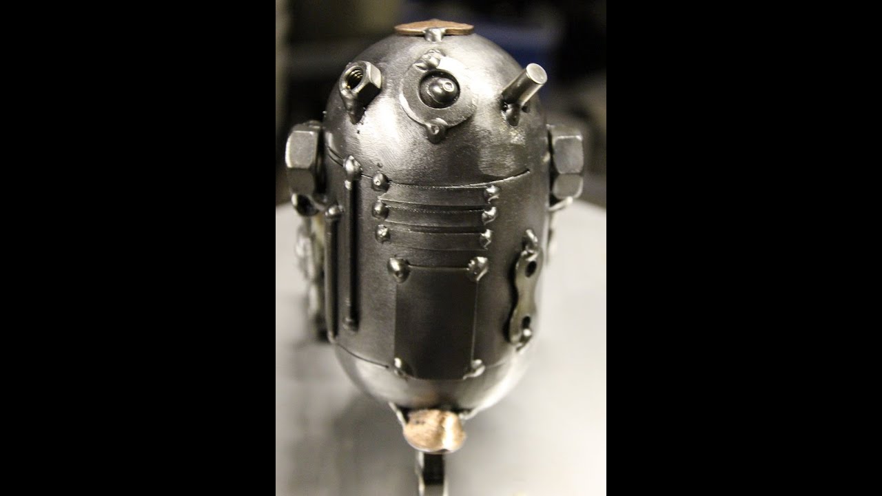 How to WELD a Scrap metal Starwars R2D2  (by Roosters Sculptures)