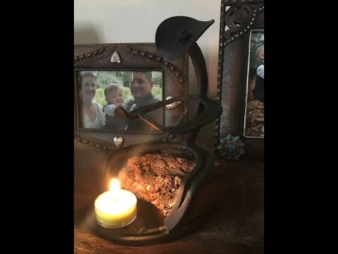 Horseshoe cowboy tea   candle holder