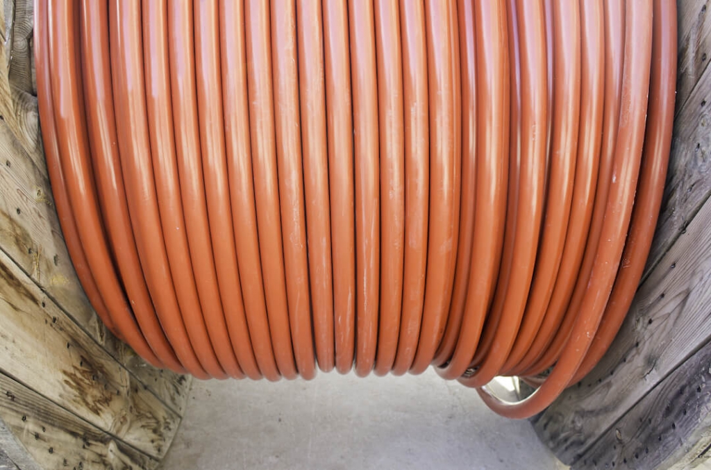 What Size Wire for Welder Extension Cords? 120V/240V Weld Guru